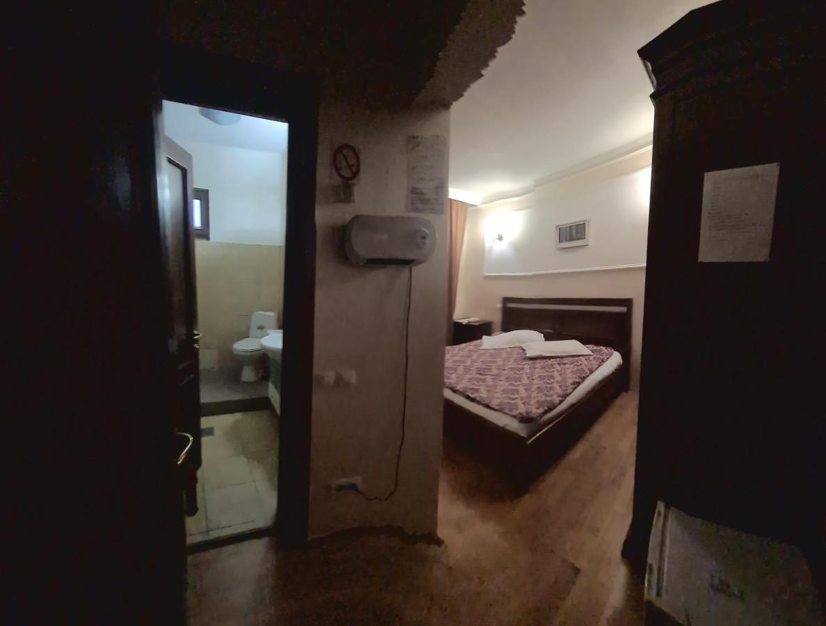 Pensiunea La Palia Jászvásár Kültér fotó